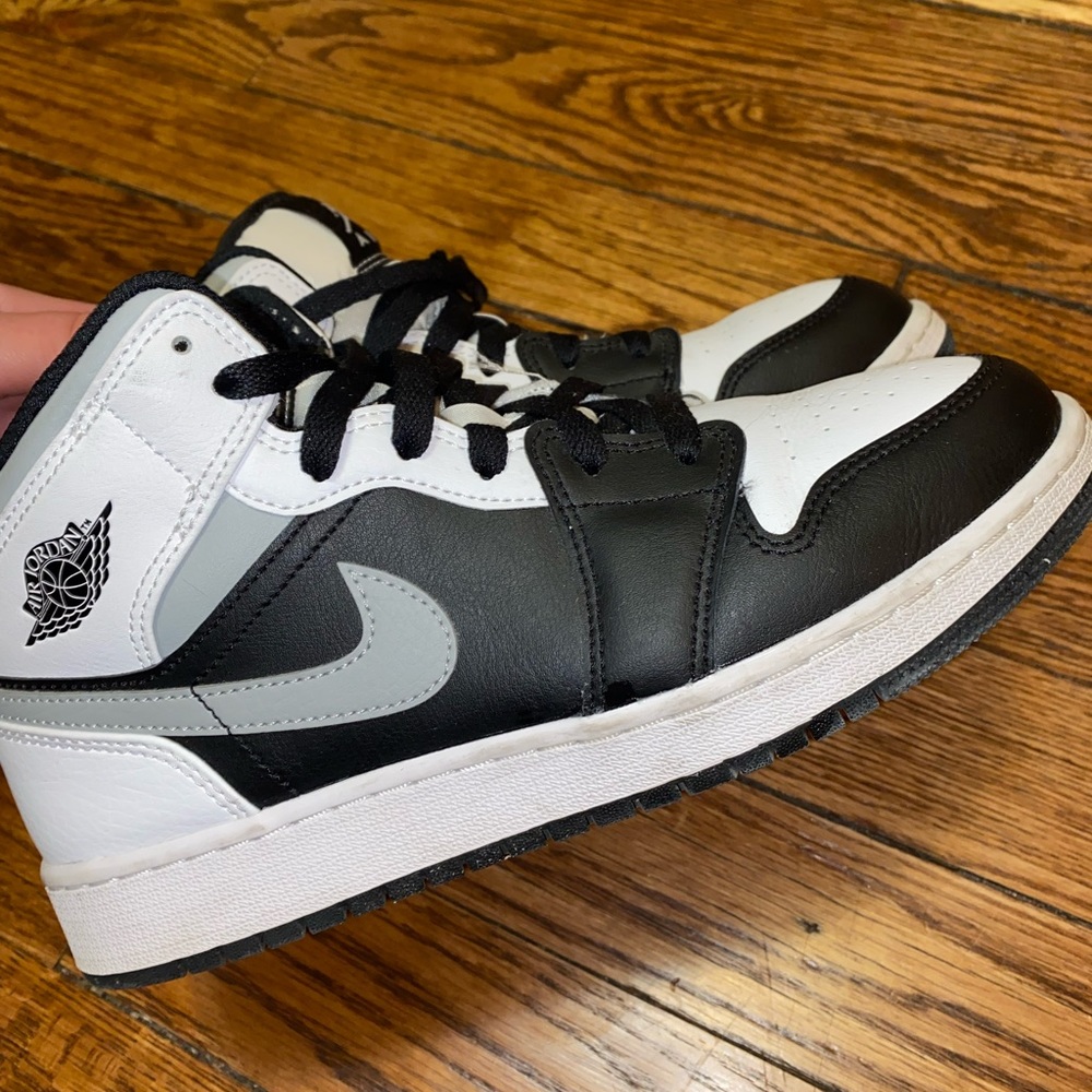 Michael Jordan’s EUC size women’s 7 1/2, black, white, and gray leather high top